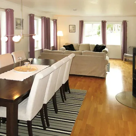 Holiday Askelund Tatil Evi *