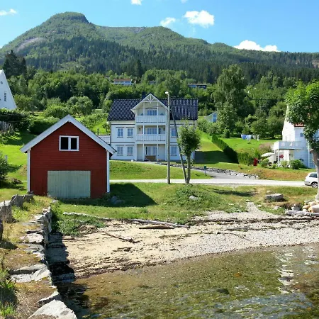 Holiday Askelund * Balestrand